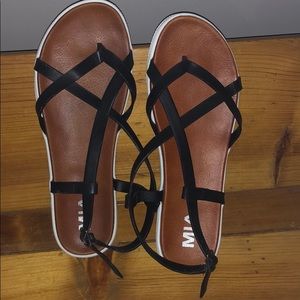 MIA Sandals Black 7.5